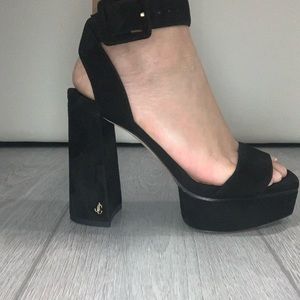 Sexy Jimmy Choo platform black sandal!